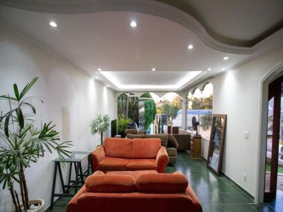 Casa com 3 Quartos à Venda ou Temporada, 367 m² em Parque Do Colégio - Jundiaí