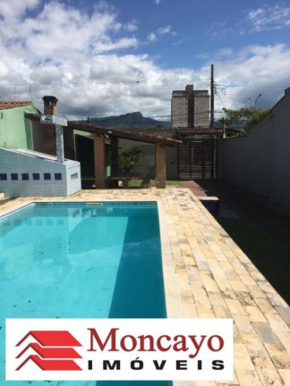 Casa com 2 Quartos à Venda, 500 m² em Praia Das Palmeiras - Caraguatatuba