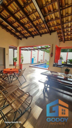 Imagem Casa com 3 Quartos à Venda, 252 m² em Jardim Das Américas - Cuiabá