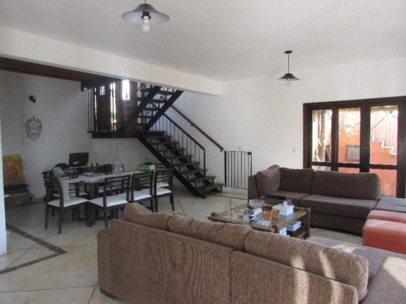 Imagem Casa com 3 Quartos à Venda, 350 m² em Jardim Indaia - Embu Das Artes Imagem Casa com 3 Quartos à Venda, 350 m² em Jardim Indaia - Embu Das Artes