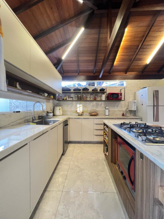 Casa com 3 Quartos à Venda, 175 m² em Colina De Laranjeiras - Serra