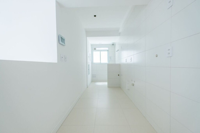 Imagem Apartamento com 3 Quartos à Venda, 98 m² em Centro - Florianópolis Imagem Apartamento com 3 Quartos à Venda, 98 m² em Centro - Florianópolis