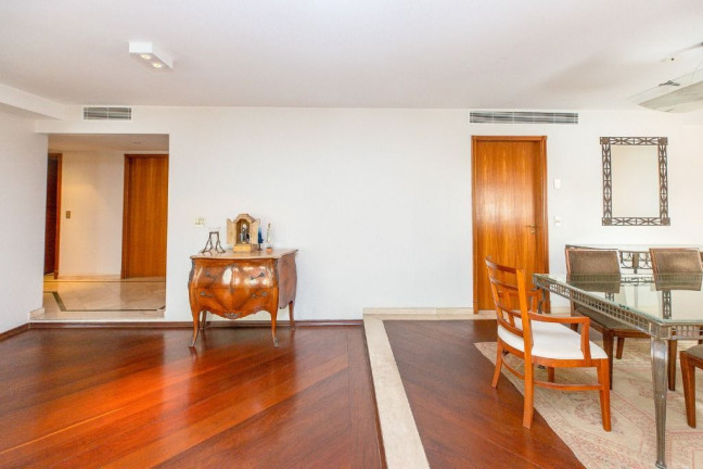 Imagem Apartamento com 4 Quartos à Venda, 220 m² em Moema - São Paulo Imagem Apartamento com 4 Quartos à Venda, 220 m² em Moema - São Paulo
