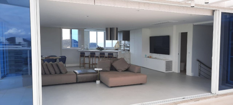Imagem Cobertura com 5 Quartos à Venda, 610 m² em Praia Brava - Itajaí Imagem Cobertura com 5 Quartos à Venda, 610 m² em Praia Brava - Itajaí