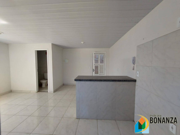 Imagem Kitnet com 1 Quarto para Alugar,  em Montese - Fortaleza