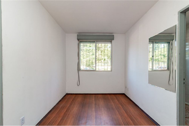 Imagem Imóvel com 1 Quarto à Venda, em Jardim Itu - Porto Alegre Imagem Imóvel com 1 Quarto à Venda, em Jardim Itu - Porto Alegre