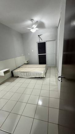 Imagem Casa com 4 Quartos à Venda,  em Goiabeiras - Cuiabá