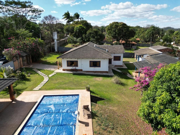 Imagem Chácara com 6 Quartos à Venda, 660 m² em Condomínio Parque Dos Cisnes - Goiânia Imagem Chácara com 6 Quartos à Venda, 660 m² em Condomínio Parque Dos Cisnes - Goiânia