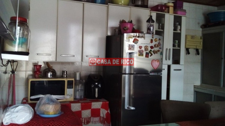Imagem Casa com 3 Quartos à Venda, 187 m² em Aquilles Sthengel - Londrina