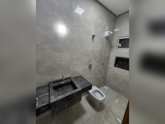 Imagem Casa com 3 Quartos à Venda, 182 m² em Plano Diretor Sul - Palmas
