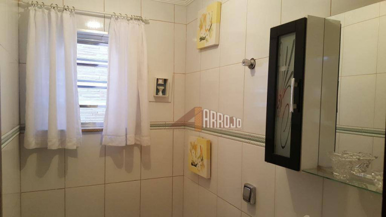 Imagem Sobrado com 4 Quartos à Venda, 250 m² em Vila Jacuí - São Paulo Imagem Sobrado com 4 Quartos à Venda, 250 m² em Vila Jacuí - São Paulo