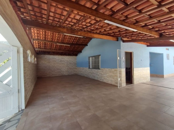 Casa com 3 Quartos à Venda,  em Solemar - Praia Grande