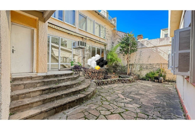 Imagem Casa com 4 Quartos à Venda, 245 m² em Petrópolis - Porto Alegre Imagem Casa com 4 Quartos à Venda, 245 m² em Petrópolis - Porto Alegre