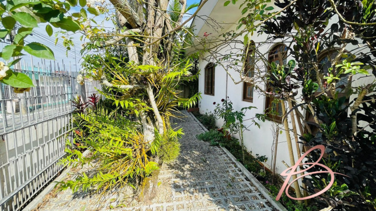 Imagem Casa com 3 Quartos à Venda, 161 m² em São João - Itajaí Imagem Casa com 3 Quartos à Venda, 161 m² em São João - Itajaí