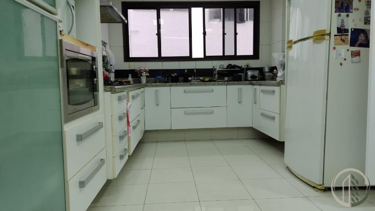 Imagem Apartamento com 3 Quartos à Venda, 228 m² em Pompéia - Santos