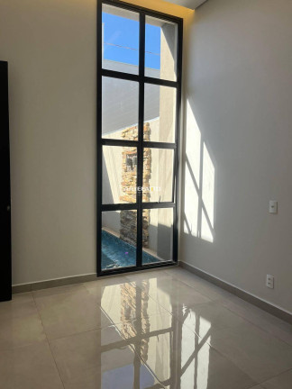 Imagem Casa com 3 Quartos à Venda, 