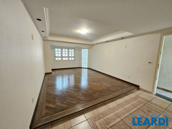 Imagem Sobrado com 3 Quartos à Venda, 253 m² em Vila Valparaíso - Santo André Imagem Sobrado com 3 Quartos à Venda, 253 m² em Vila Valparaíso - Santo André