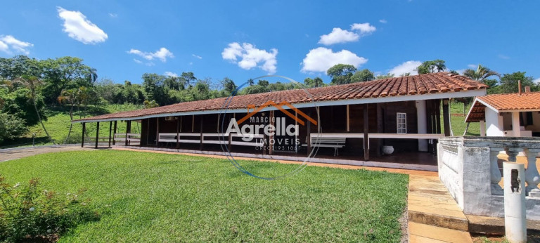 Imagem Imóvel com 3 Quartos à Venda, 200 m² em Zona Rural - Serra Negra Imagem Imóvel com 3 Quartos à Venda, 200 m² em Zona Rural - Serra Negra