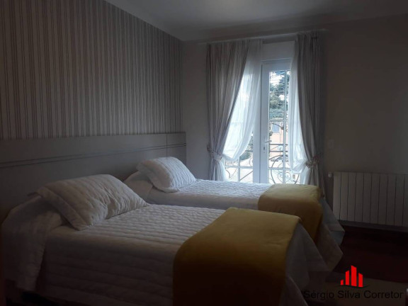 Imagem Apartamento com 3 Quartos à Venda, em Vila Capivari - Campos Do Jordão Imagem Apartamento com 3 Quartos à Venda, em Vila Capivari - Campos Do Jordão