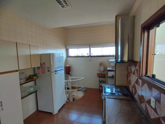 Imagem Casa com 3 Quartos à Venda, 260 m² em Das águas - Ipatinga