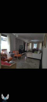 Sobrado com 4 Quartos à Venda, 175 m² em Vila Irmãos Arnoni - São Paulo