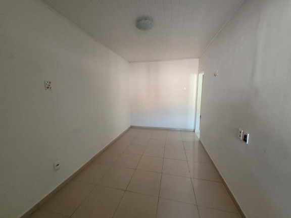Casa com 4 Quartos à Venda,  em Coqueiro - Belém