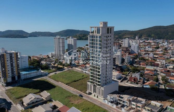 Imagem Imóvel com 3 Quartos à Venda, 103 m² em Balneário Perequê - Porto Belo Imagem Imóvel com 3 Quartos à Venda, 103 m² em Balneário Perequê - Porto Belo