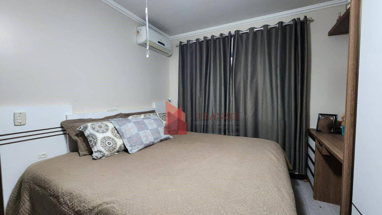 Imagem Casa com 4 Quartos à Venda, 204 m² em Dom Bosco - Itajaí