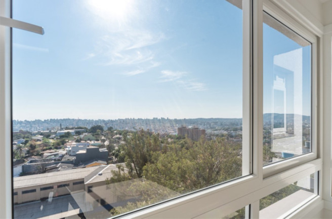 Imagem Apartamento com 3 Quartos à Venda, 85 m² em Santo Antônio - Porto Alegre Imagem Apartamento com 3 Quartos à Venda, 85 m² em Santo Antônio - Porto Alegre