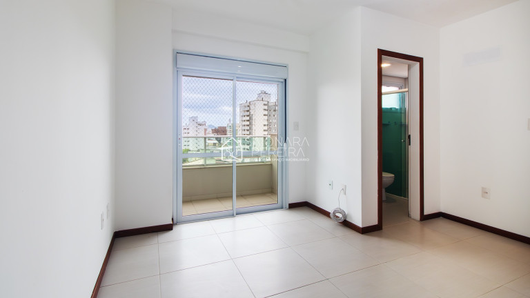 Imagem Apartamento com 3 Quartos à Venda, 92 m² em Barreiros - São José