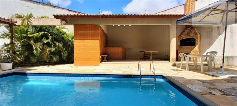 Imagem Casa com 4 Quartos à Venda, 205 m² em Edson Queiroz - Fortaleza