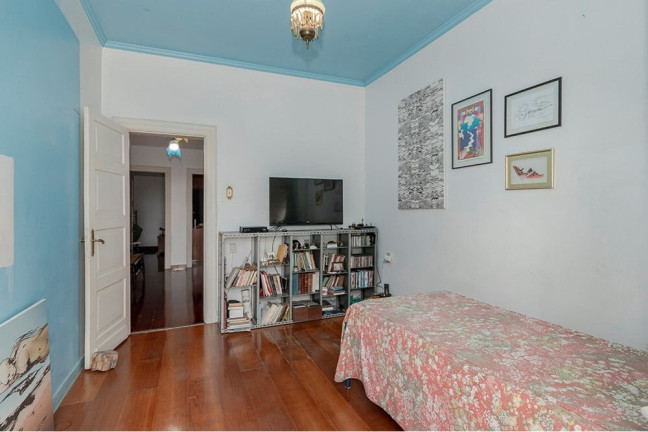 Imagem Casa com 4 Quartos à Venda, 492 m² em Higienópolis - Porto Alegre Imagem Casa com 4 Quartos à Venda, 492 m² em Higienópolis - Porto Alegre