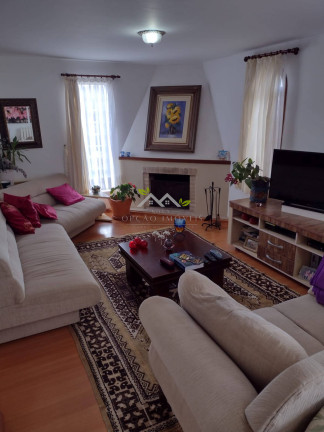 Imagem Casa com 4 Quartos à Venda, 250 m² em Vila Nova Suíça - Campos Do Jordão Imagem Casa com 4 Quartos à Venda, 250 m² em Vila Nova Suíça - Campos Do Jordão