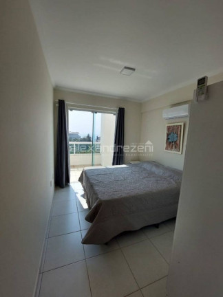 Imagem Cobertura com 3 Quartos para Temporada, 170 m² em Bombas - Bombinhas Imagem Cobertura com 3 Quartos para Temporada, 170 m² em Bombas - Bombinhas