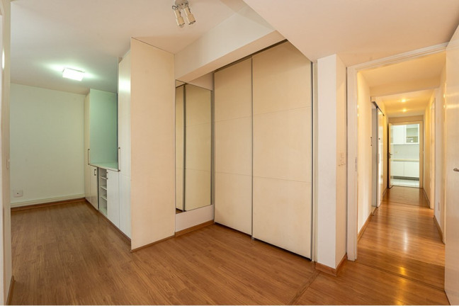 Imagem Imóvel com 4 Quartos à Venda, 201 m² em Jardim Fonte Do Morumbi - São Paulo Imagem Imóvel com 4 Quartos à Venda, 201 m² em Jardim Fonte Do Morumbi - São Paulo