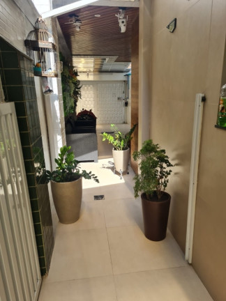 Imagem Casa com 3 Quartos à Venda, 200 m² em Gonzaga - Santos Imagem Casa com 3 Quartos à Venda, 200 m² em Gonzaga - Santos