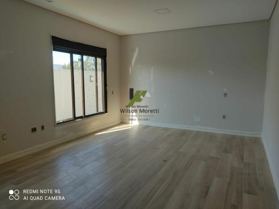 Imagem Casa com 4 Quartos à Venda, 350 m²