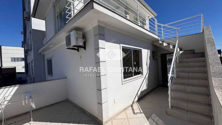 Imagem Casa com 4 Quartos à Venda, 247 m² em Barreiros - São José