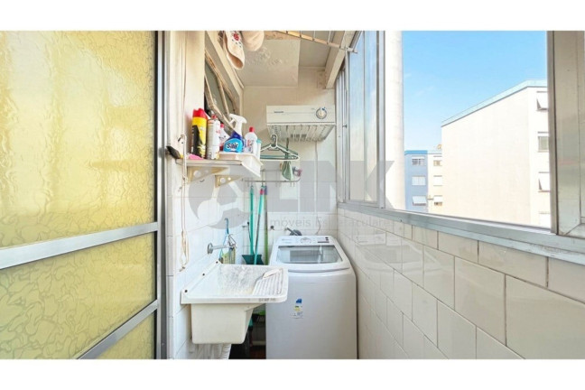 Imagem Apartamento com 2 Quartos à Venda, 53 m² em Santo Antônio - Porto Alegre Imagem Apartamento com 2 Quartos à Venda, 53 m² em Santo Antônio - Porto Alegre