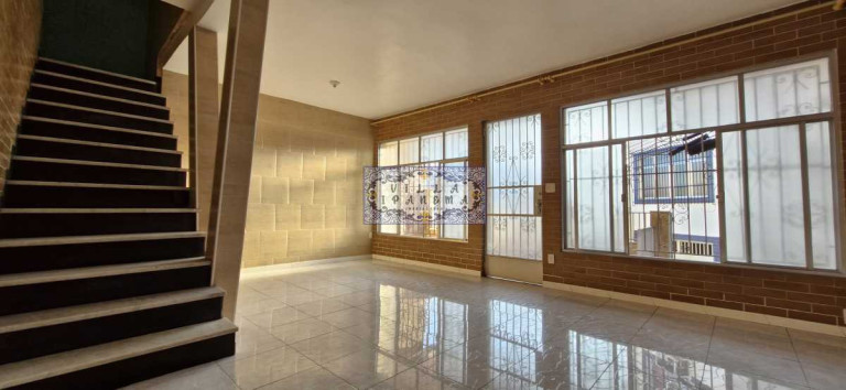 Imagem Casa de Vila com 5 Quartos à Venda, 210 m² em Freguesia (jacarepaguá) - Rio De Janeiro Imagem Casa de Vila com 5 Quartos à Venda, 210 m² em Freguesia (jacarepaguá) - Rio De Janeiro