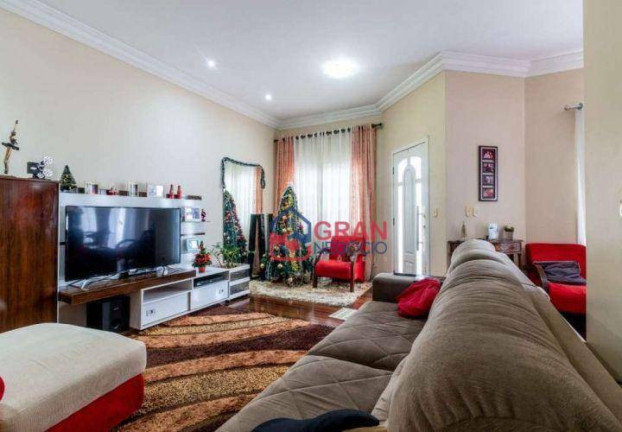 Imagem Casa com 4 Quartos à Venda, 243 m² em Pilarzinho - Curitiba