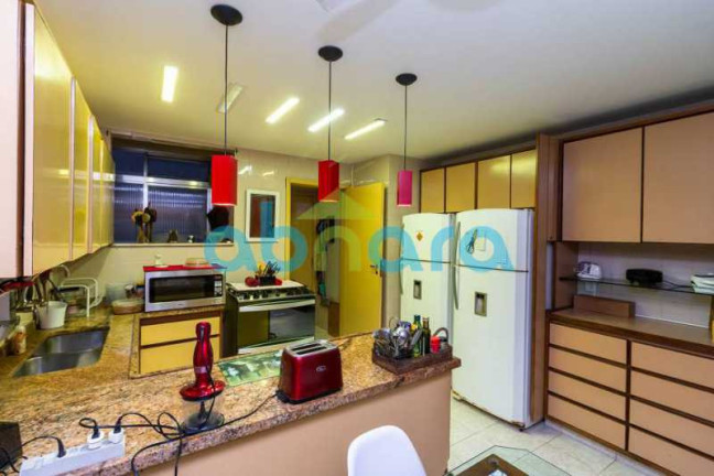 Imagem Apartamento com 4 Quartos à Venda, 230 m² em Copacabana - Rio De Janeiro Imagem Apartamento com 4 Quartos à Venda, 230 m² em Copacabana - Rio De Janeiro