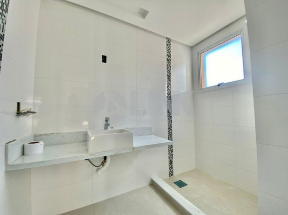 Imagem Imóvel com 3 Quartos à Venda, 154 m² em Vila Assunção - Porto Alegre Imagem Imóvel com 3 Quartos à Venda, 154 m² em Vila Assunção - Porto Alegre