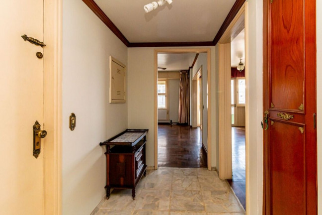 Imagem Imóvel com 3 Quartos à Venda, 139 m² em Centro Histórico - Porto Alegre Imagem Imóvel com 3 Quartos à Venda, 139 m² em Centro Histórico - Porto Alegre
