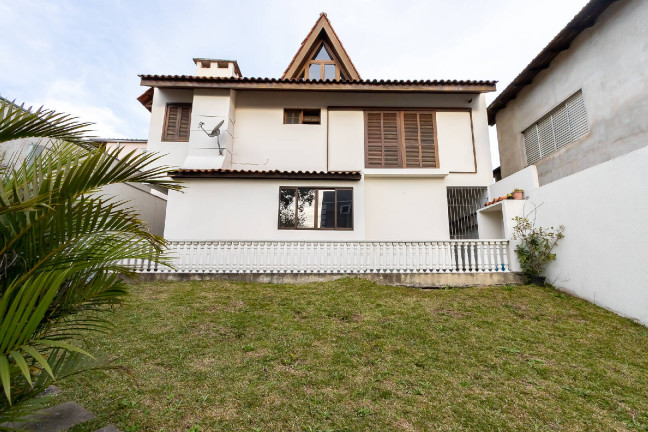 Imagem Casa com 5 Quartos à Venda, 298 m² em Santa Cândida - Curitiba Imagem Casa com 5 Quartos à Venda, 298 m² em Santa Cândida - Curitiba