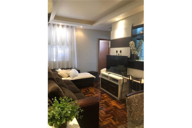 Imagem Imóvel com 1 Quarto à Venda,  em Petrópolis - Porto Alegre