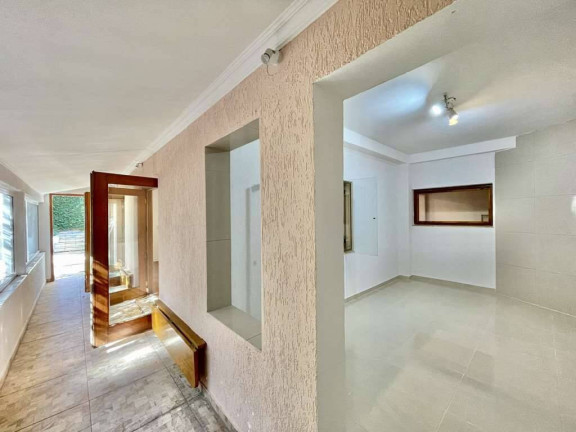 Imagem Casa com 5 Quartos à Venda, 1 m² em Granja Viana - Carapicuíba Imagem Casa com 5 Quartos à Venda, 1 m² em Granja Viana - Carapicuíba