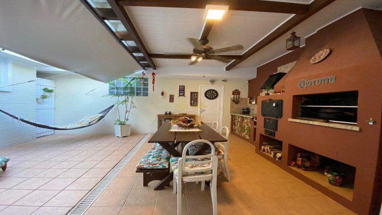 Imagem Casa com 4 Quartos à Venda, 226 m² em Atlântida - Xangri-lá
