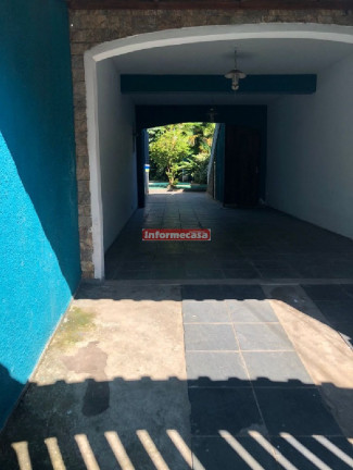 Imagem Casa com 3 Quartos à Venda, 300 m² em Austin - Nova Iguaçu