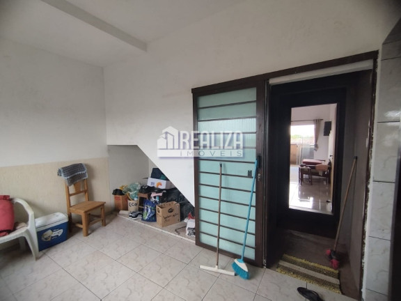Imagem Sobrado com 3 Quartos à Venda, 250 m² em Jardim Elza Amuí I - Uberaba Imagem Sobrado com 3 Quartos à Venda, 250 m² em Jardim Elza Amuí I - Uberaba